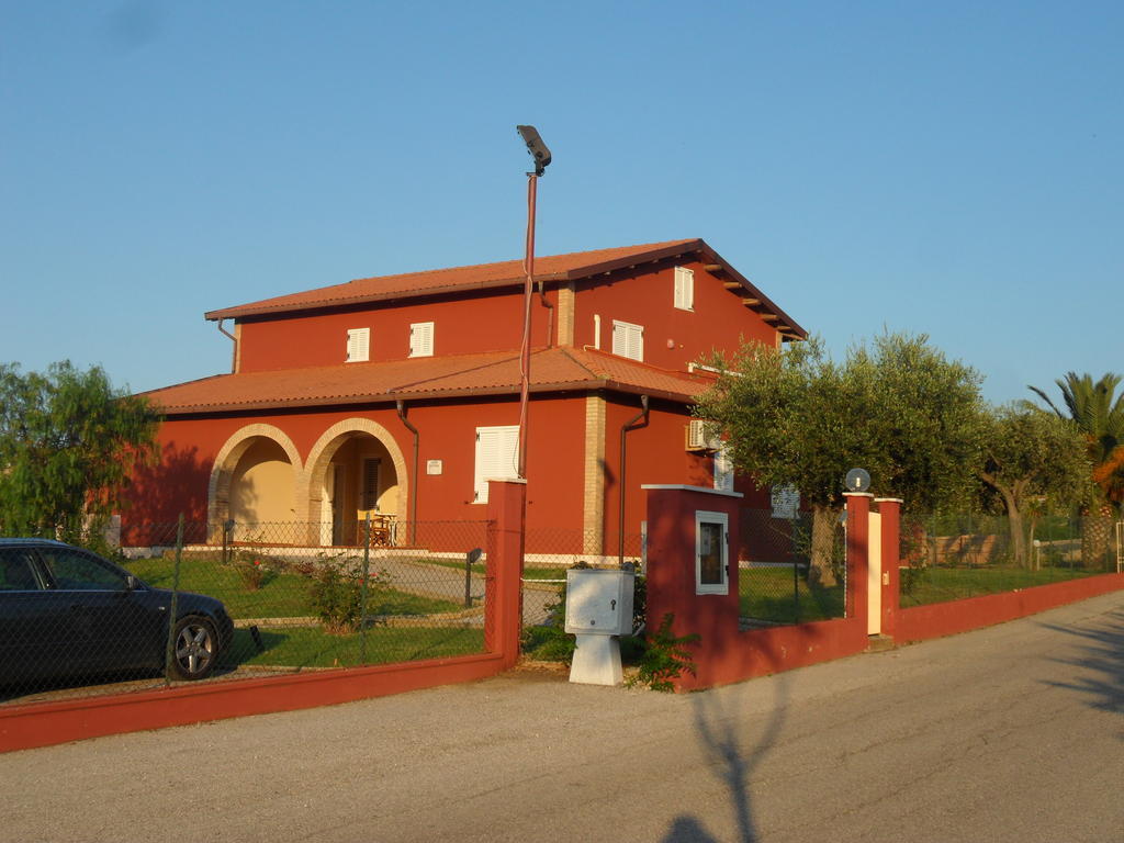 Fattoria Cerreto Hotel มอชาโน ซานตานเจโล ภายนอก รูปภาพ
