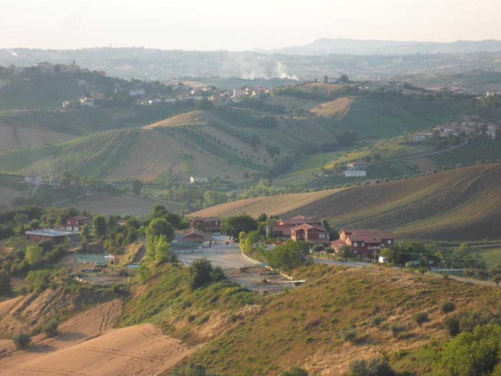 Fattoria Cerreto Hotel มอชาโน ซานตานเจโล ภายนอก รูปภาพ