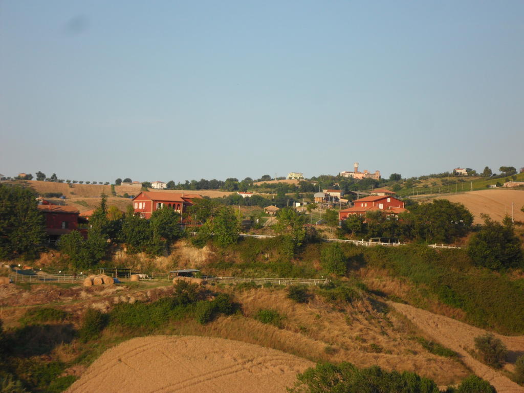Fattoria Cerreto Hotel มอชาโน ซานตานเจโล ภายนอก รูปภาพ
