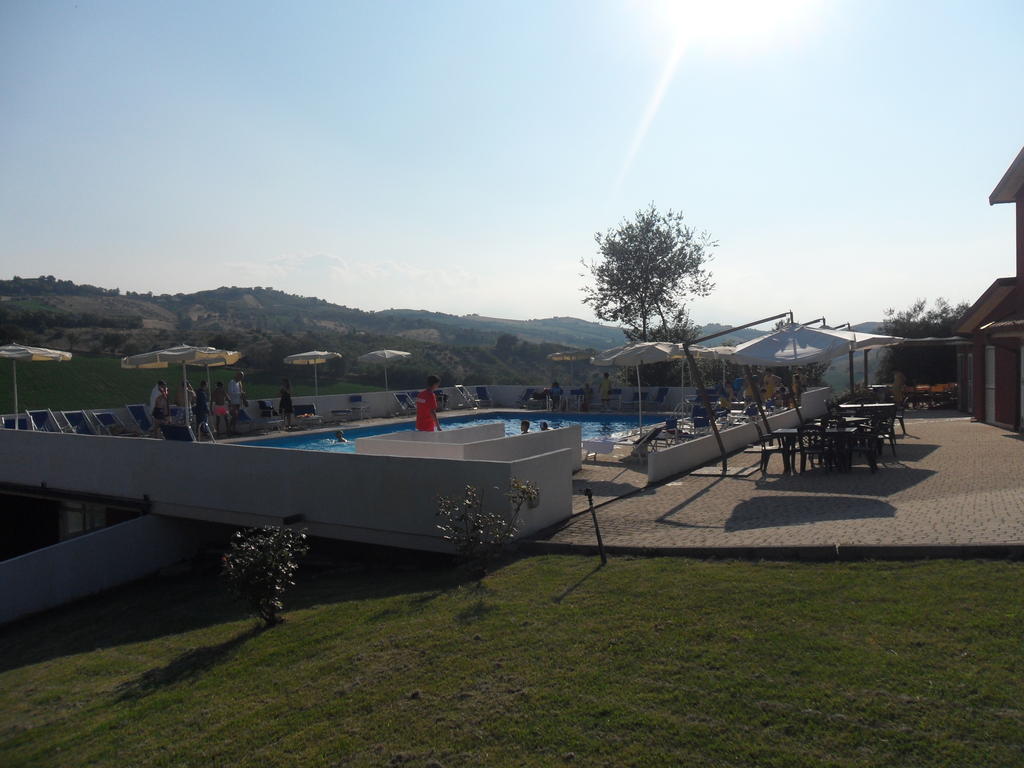 Fattoria Cerreto Hotel มอชาโน ซานตานเจโล ภายนอก รูปภาพ