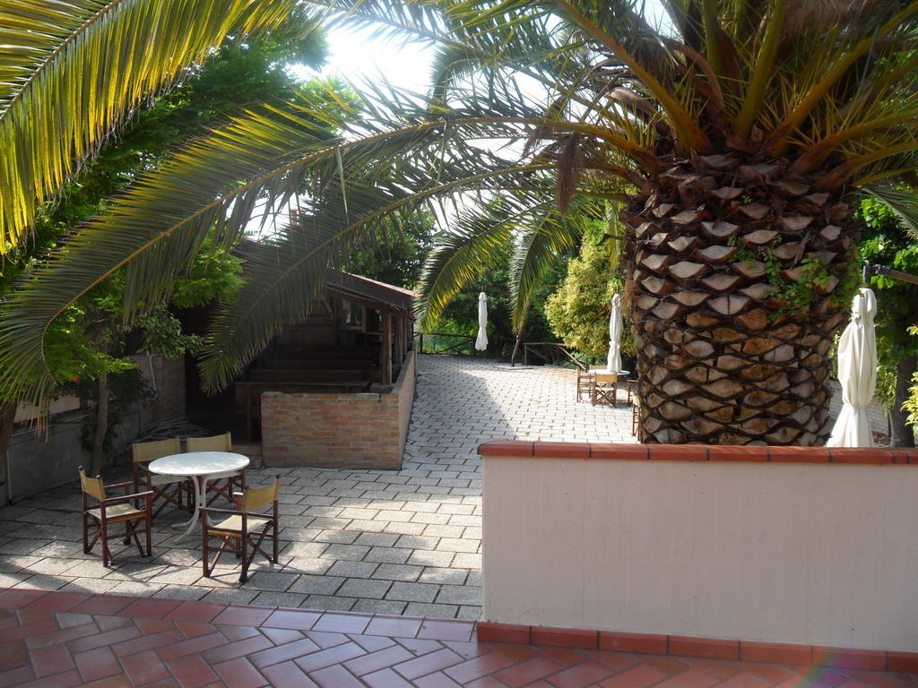 Fattoria Cerreto Hotel มอชาโน ซานตานเจโล ภายนอก รูปภาพ