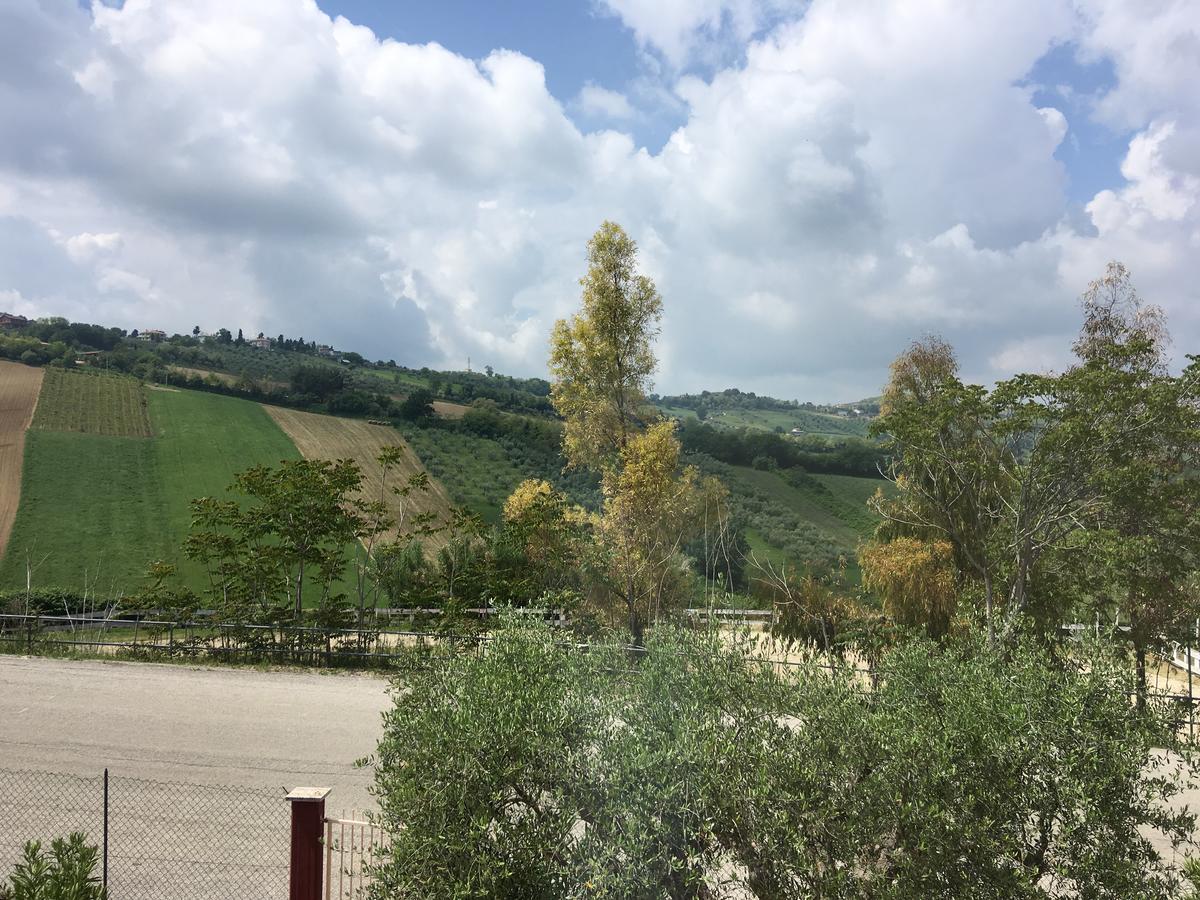 Fattoria Cerreto Hotel มอชาโน ซานตานเจโล ภายนอก รูปภาพ